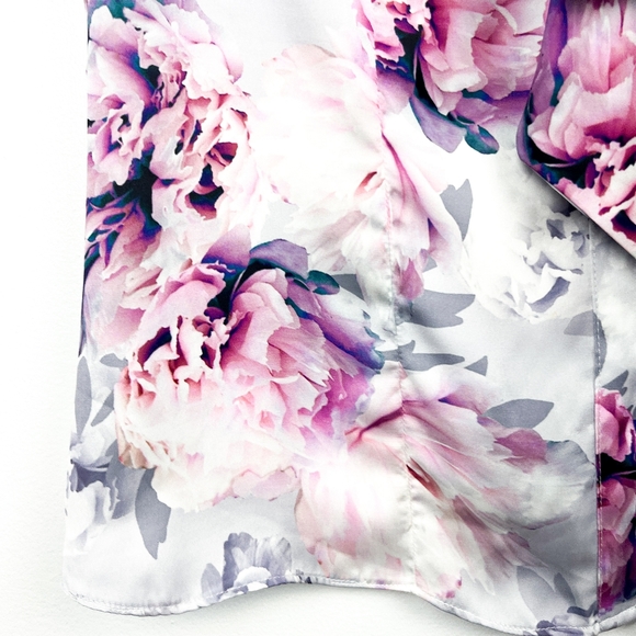 Tahari Arthur S Levine White & Pink Floral Button-Up Sleeveless Blouse - Picture 5 of 10